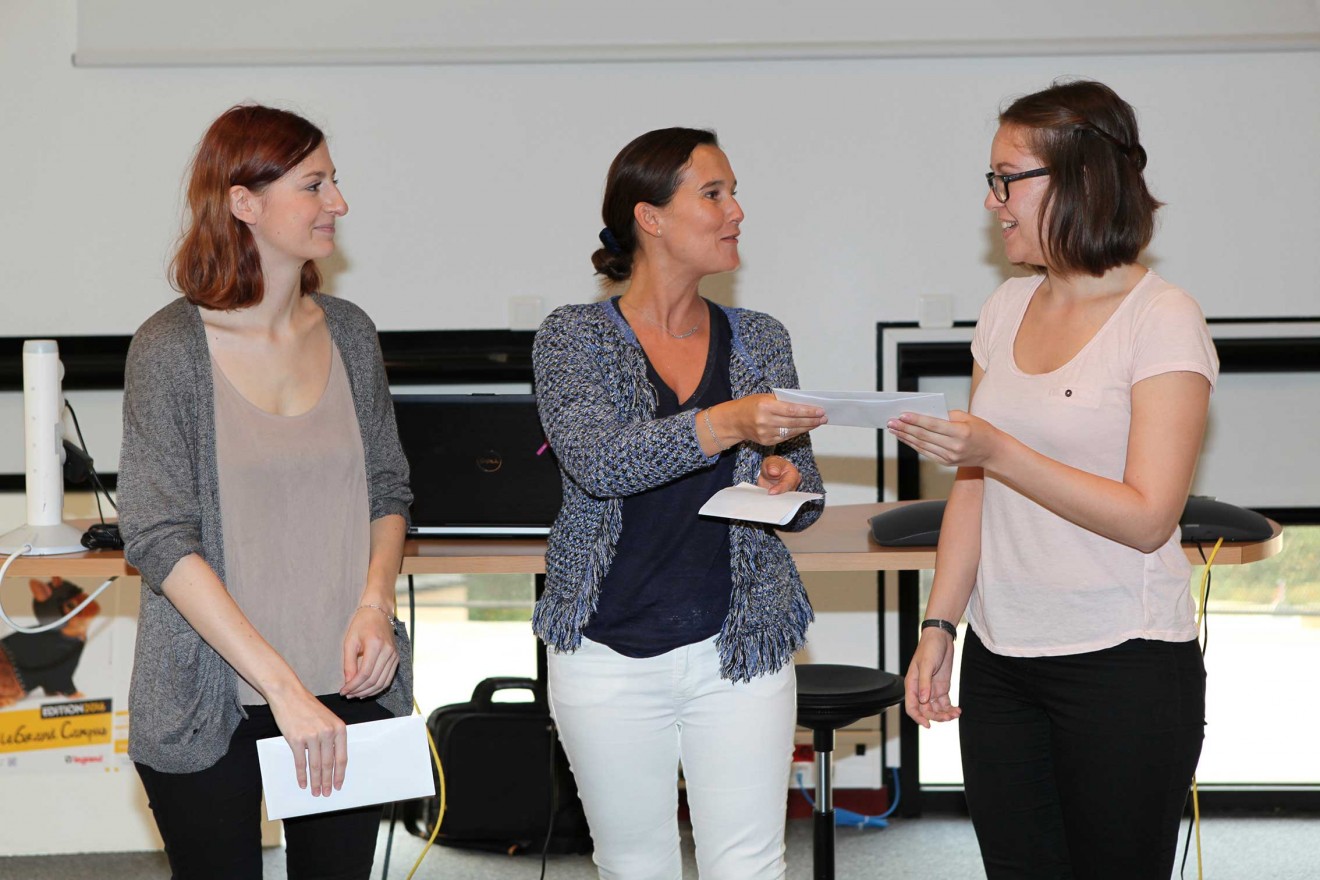 Deux diplômées de la Licence professionnelle domotique et autonomie remportent la finale nationale du Challenge Campus Legrand !