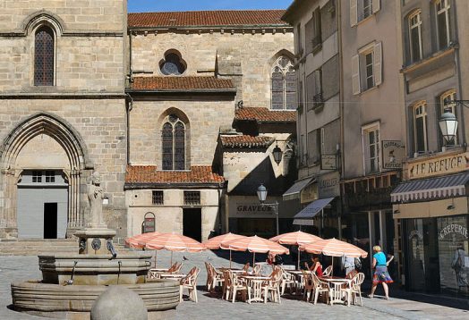 1280px-limoges_place_de_la_motte-2